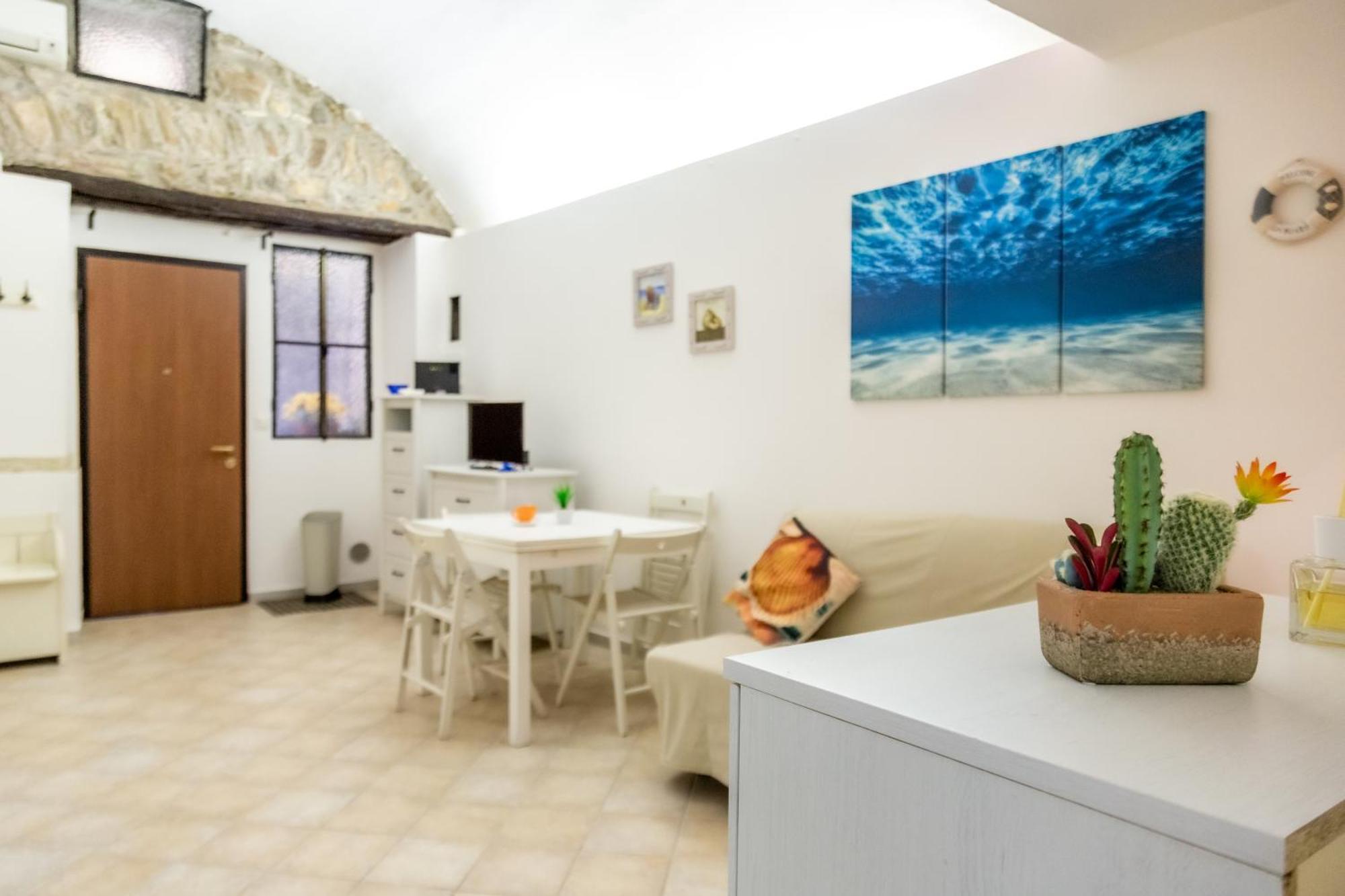 216B - Monolocale Lapigna Sanremo, Centro Storico Apartment Exterior foto